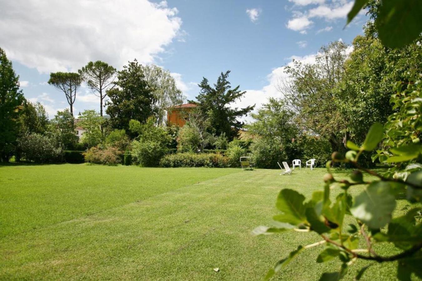 Villa Camilla - Tiny - Exclusive Pool Lucca Bagian luar foto